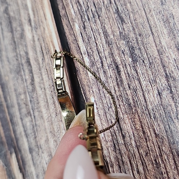 VINTAGE 1940-50'S BULOVA EXCELLENCY 10KT GOLD FILLED WINDUP WRISTWATCH - Picture 10 of 14